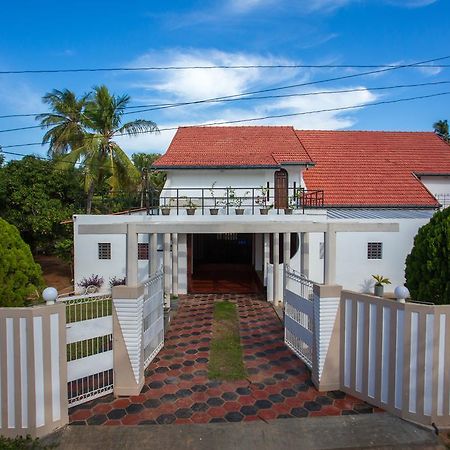 Dayanithi Guest House Dżafna Zewnętrze zdjęcie