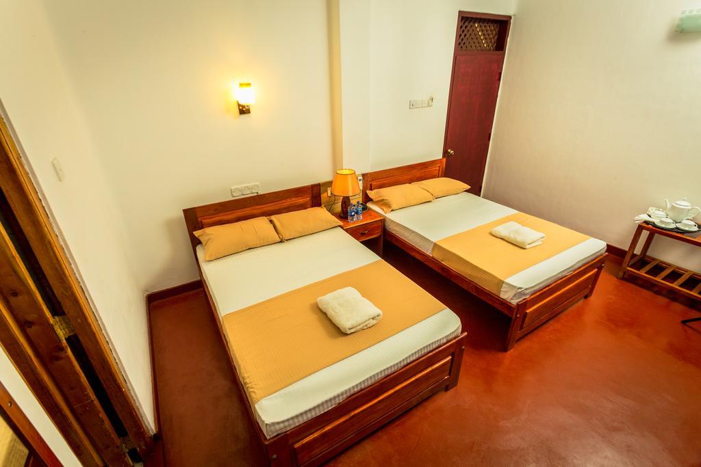 Dayanithi Guest House Dżafna Zewnętrze zdjęcie