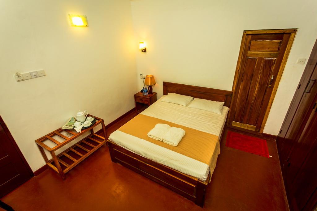 Dayanithi Guest House Dżafna Zewnętrze zdjęcie