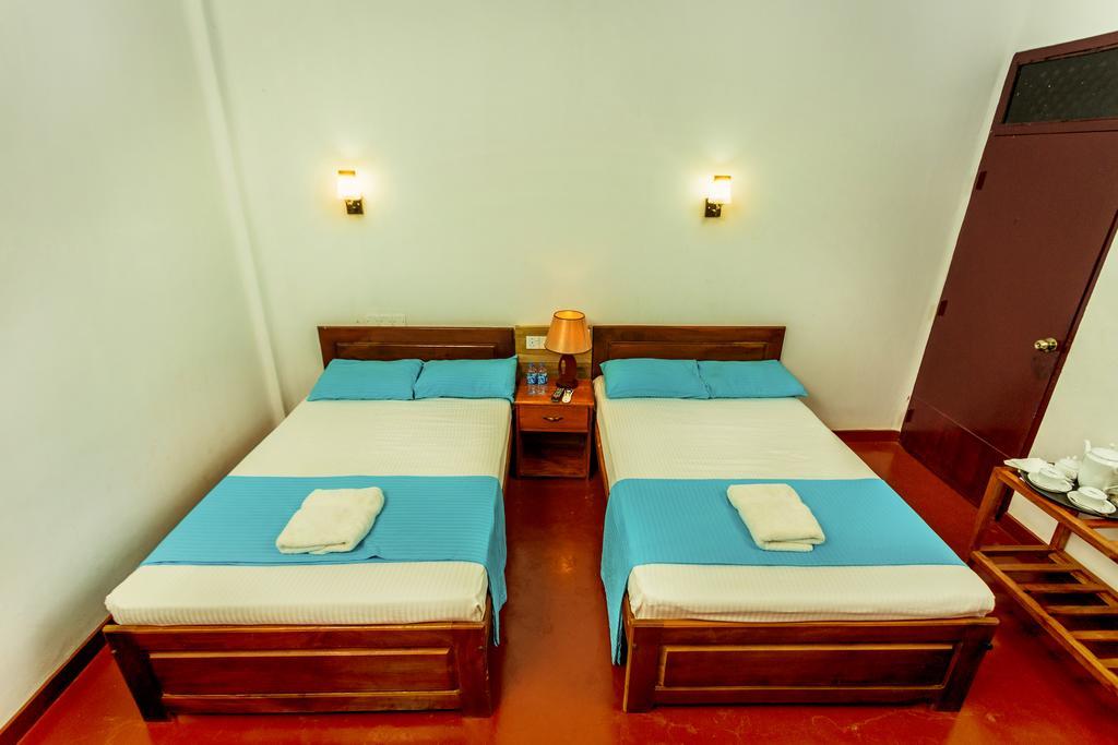 Dayanithi Guest House Dżafna Zewnętrze zdjęcie