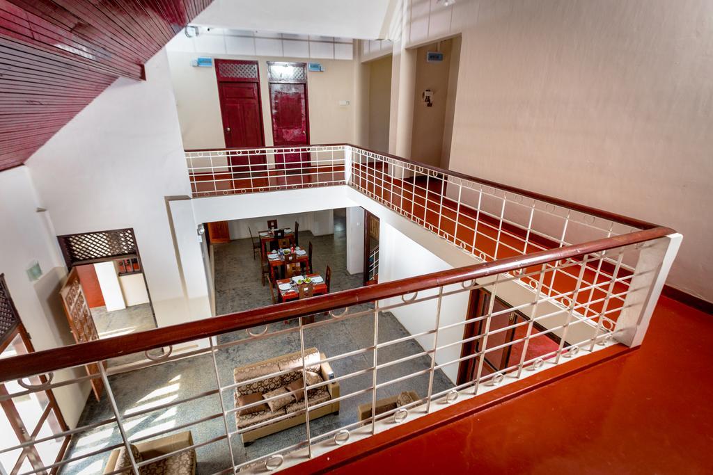 Dayanithi Guest House Dżafna Zewnętrze zdjęcie