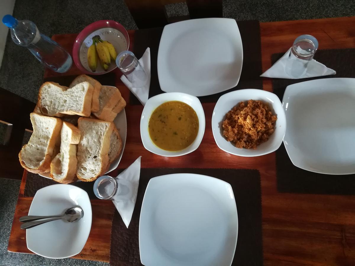 Dayanithi Guest House Dżafna Zewnętrze zdjęcie